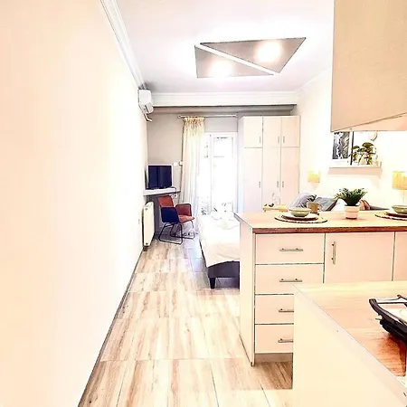 Cozy In Apartment
